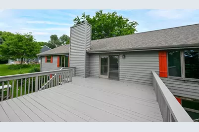 S20W27456  Fenway Dr, Waukesha, WI 53188 - Photo 35