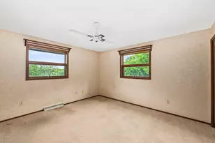 S20W27456 Fenway Dr, Waukesha, WI 53188 - Photo 9