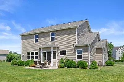 10055 S Chelsea Lee Rd, Oak Creek, WI 53154 - Photo 21
