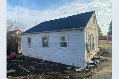 8621 N Granville Rd, Milwaukee, WI 53224 - Photo 9