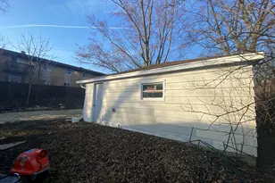 8621 N Granville Rd, Milwaukee, WI 53224 - Photo 11