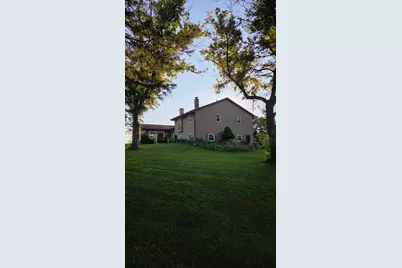 3377 N Hackbarth Rd, Janesville, WI 53548 - Photo 5