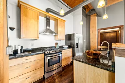 1818 N Water St #206, Milwaukee, WI 53202 - Photo 7