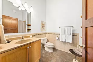 1818 N Water St, Milwaukee, WI 53202 - Photo 9