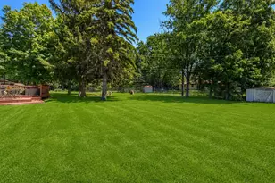 17701 W Rogers Dr, New Berlin, WI 53146 - Photo 13