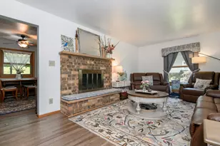 125 N Grandview Blvd, Waukesha, WI 53188 - Photo 3