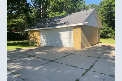 W297N2968  Oakwood Grove Rd, Delafield, WI 53072 - Photo 3