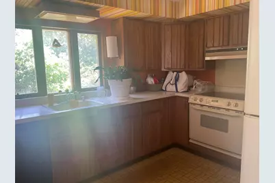 W297N2968  Oakwood Grove Rd, Delafield, WI 53072 - Photo 17