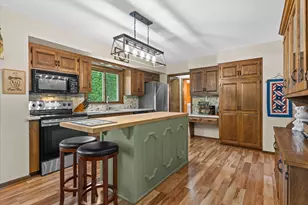 901 E Roberta Ave, Waukesha, WI 53186 - Photo 9
