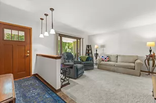 901 E Roberta Ave, Waukesha, WI 53186 - Photo 5