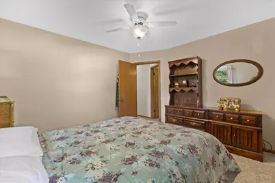 901 E Roberta Ave, Waukesha, WI 53186 - Photo 19