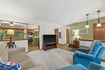 901 E Roberta Ave, Waukesha, WI 53186 - Photo 7
