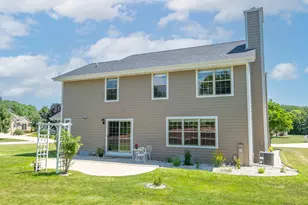 13575 W Foxwood Ct, New Berlin, WI 53151 - Photo 45
