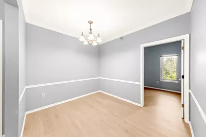 13060 W Bluemound Rd #201, Elm Grove, WI 53122 - Photo 7