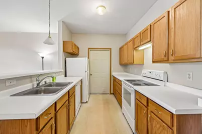 6949 S Rolling Meadows Cir, Oak Creek, WI 53154 - Photo 11