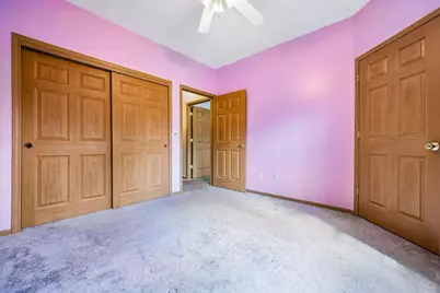 6949 S Rolling Meadows Cir, Oak Creek, WI 53154 - Photo 13