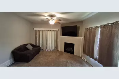 708  Riverview Ct, Jefferson, WI 53549 - Photo 13
