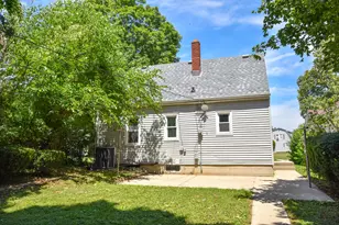 9007 W Greenfield Ave, West Allis, WI 53214 - Photo 25