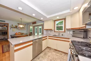 1116 Mulberry Cir, West Bend, WI 53090 - Photo 7