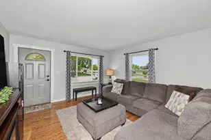 729 Clark Ave, South Milwaukee, WI 53172 - Photo 5
