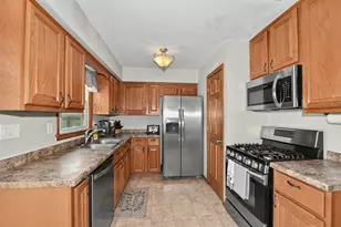 729 Clark Ave, South Milwaukee, WI 53172 - Photo 9