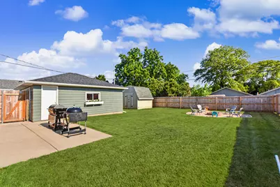 729  Clark Ave, South Milwaukee, WI 53172 - Photo 23