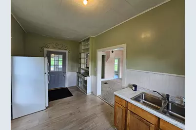 219 N Cherry St, La Farge, WI 54639 - Photo 7