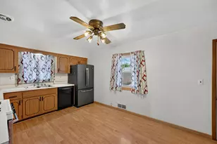 6527 S 18th St, Milwaukee, WI 53221 - Photo 21