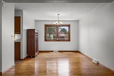 616  Grove St, Onalaska, WI 54650 - Photo 7
