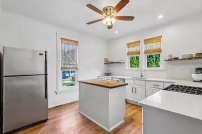510 E Garfield Ave, Milwaukee, WI 53212 - Photo 15