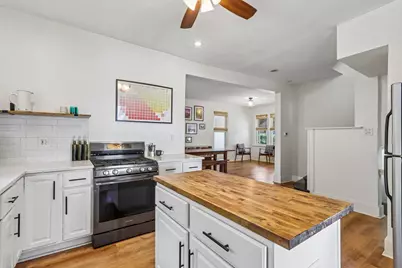 510 E Garfield Ave, Milwaukee, WI 53212 - Photo 17