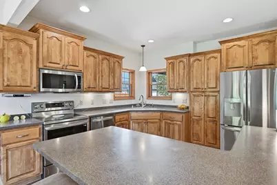 3615  Williams Ct, Waukesha, WI 53188 - Photo 15