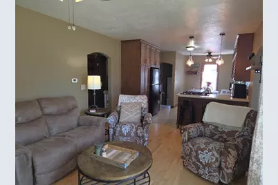 513  Randolph St, Mishicot, WI 54228 - Photo 3