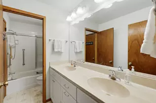2212 Allen Ln, Waukesha, WI 53186 - Photo 21