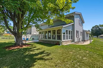 2212  Allen Ln, Waukesha, WI 53186 - Photo 23