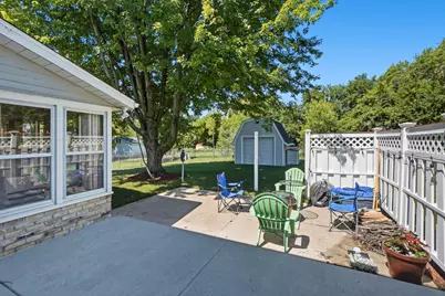 2212  Allen Ln, Waukesha, WI 53186 - Photo 25