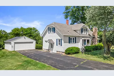 21115 W Lincoln Ave, New Berlin, WI 53146 - Photo 5