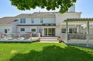 1836 Tallgrass Cir, Waukesha, WI 53188 - Photo 3