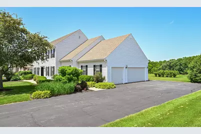 1836  Tallgrass Cir, Waukesha, WI 53188 - Photo 13