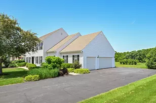 1836 Tallgrass Cir, Waukesha, WI 53188 - Photo 13