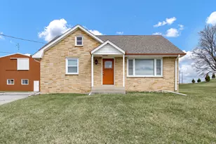 N128W20472 Holy Hill Rd, Germantown, WI 53076 - Photo 1