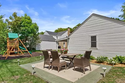 2537 N 84th St, Wauwatosa, WI 53226 - Photo 25