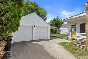 2537 N 84th St, Wauwatosa, WI 53226 - Photo 29
