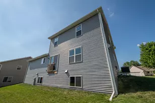 225 Acadia Ave, Hartford, WI 53027 - Photo 35