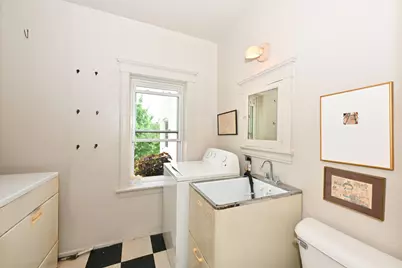 2230 E Bradford Ave #H, Milwaukee, WI 53211 - Photo 13
