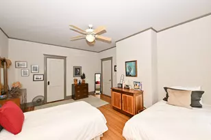 2230 E Bradford Ave, Milwaukee, WI 53211 - Photo 27