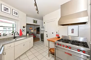 2230 E Bradford Ave, Milwaukee, WI 53211 - Photo 7