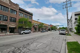 2230 E Bradford Ave, Milwaukee, WI 53211 - Photo 35