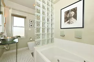 2230 E Bradford Ave, Milwaukee, WI 53211 - Photo 21