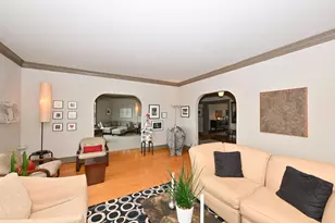 2230 E Bradford Ave, Milwaukee, WI 53211 - Photo 3